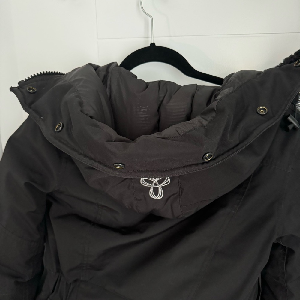 Artizia TNA Bancroft Parka, Mid-length, goose-down water resistant jacket - Picture 8 of 12